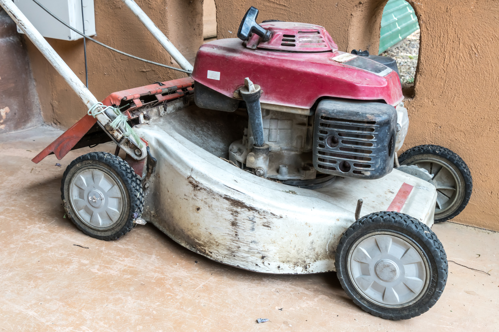 How to dispose of a lawn mower